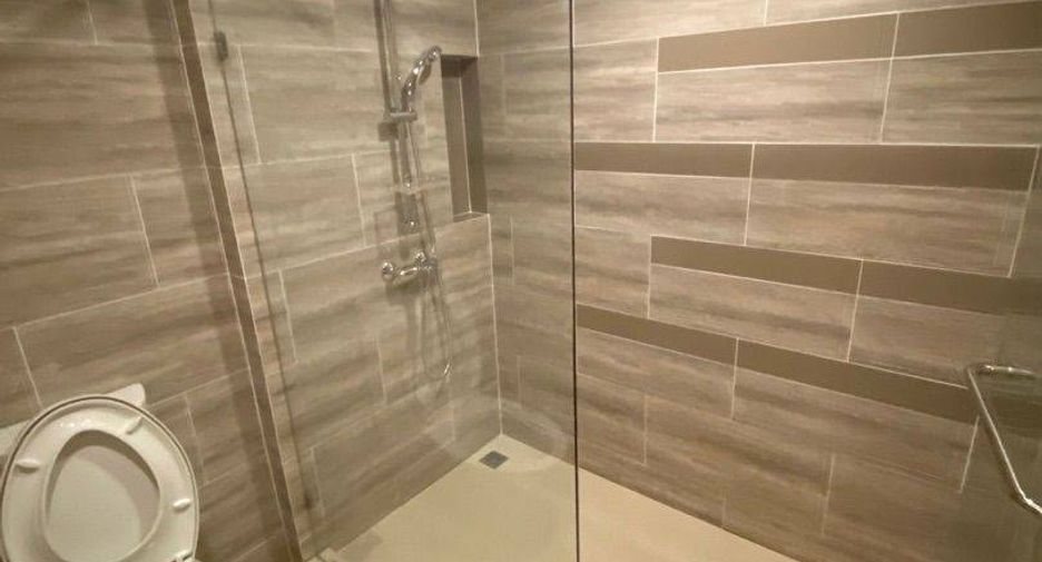 For sale 1 bed condo in Huai Khwang, Bangkok