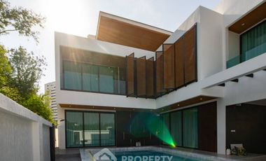 Villa en alquiler de 4 habitaciones en Jomtien, Pattaya