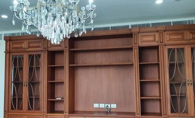 For rent 3 bedrooms condo in Pathum Wan, Bangkok