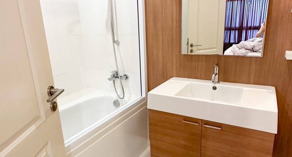 For sale 2 bedrooms condo in Sathon, Bangkok