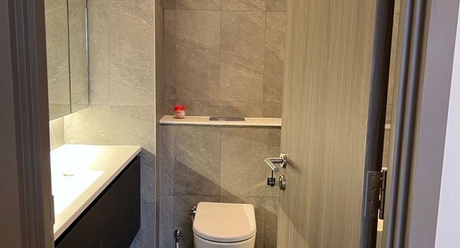 For sale 3 bedrooms condo in Khan Na Yao, Bangkok