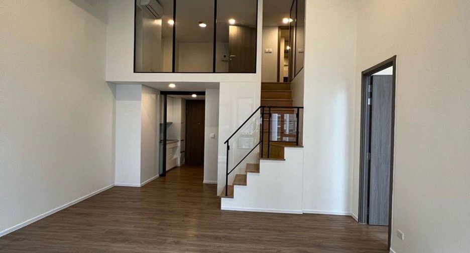 For sale 3 bedrooms condo in Khan Na Yao, Bangkok