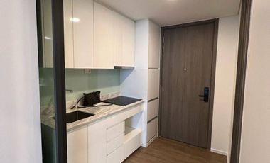 For sale 3 bedrooms condo in Khan Na Yao, Bangkok