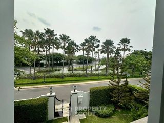 For rent and for sale 5 bedrooms house in Saphan Sung, Bangkok