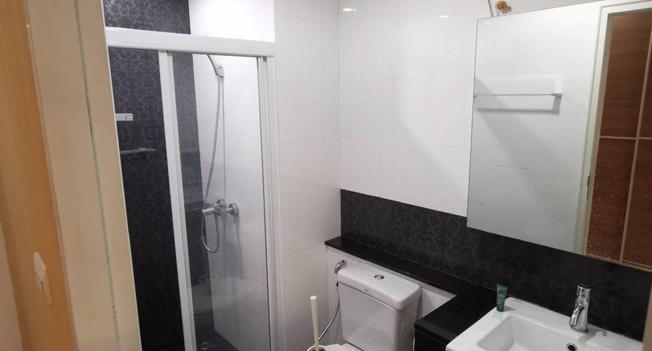 Condo en alquiler y en venta de 3 habitaciones en Chatuchak, Bangkok