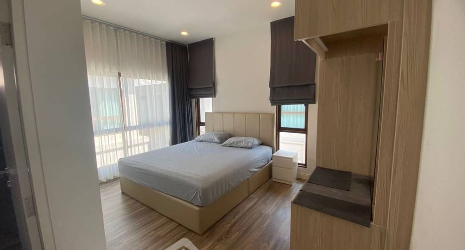 Haus zur Miete und zum Kauf mit 4 Zimmer in Bang Kapi, Bangkok