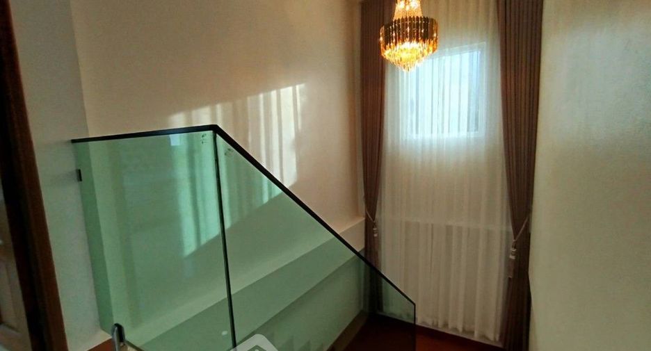 For rent and for sale 5 bedrooms house in Bang Lamung, Chonburi