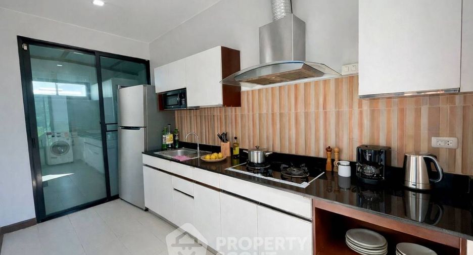 Casa en alquiler y en venta de 3 habitaciones en Thanyaburi, Pathum Thani