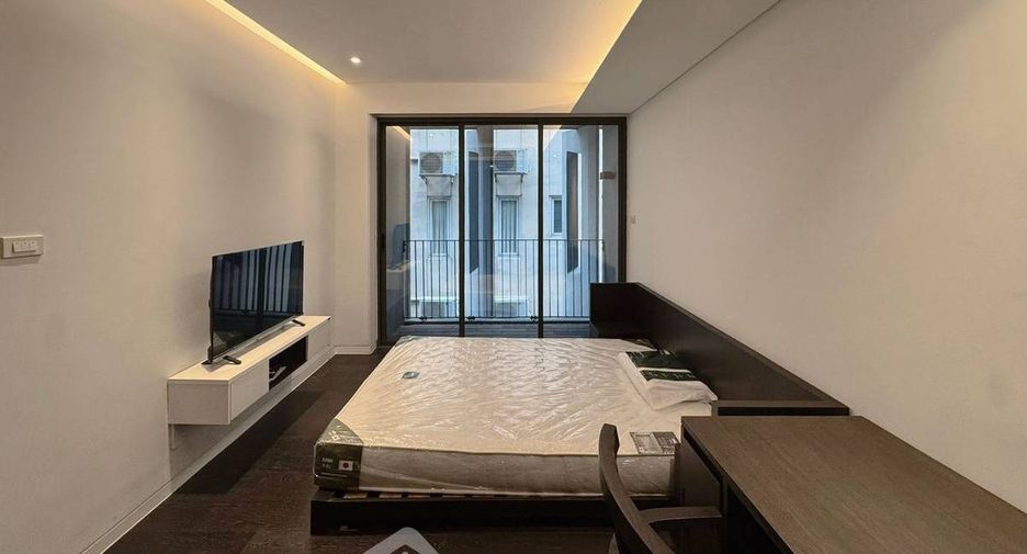 For sale 2 bedrooms condo in Watthana, Bangkok