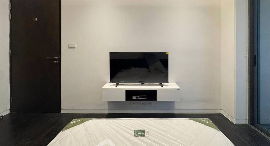 For sale 2 bedrooms condo in Watthana, Bangkok