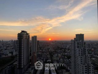 Продажа 1 кровать кондо в Сатхон, Бангкок