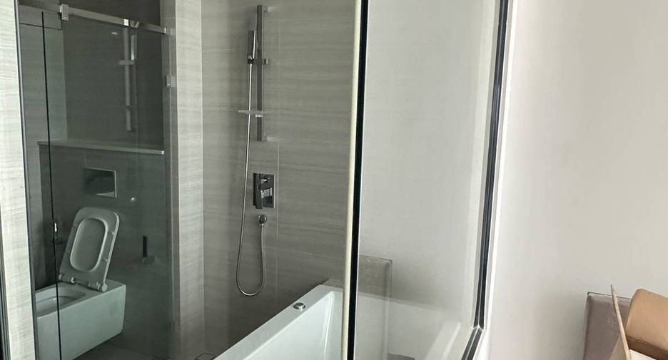 For sale 1 bed condo in Watthana, Bangkok