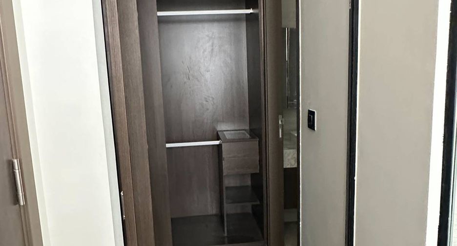 For sale 1 bed condo in Watthana, Bangkok