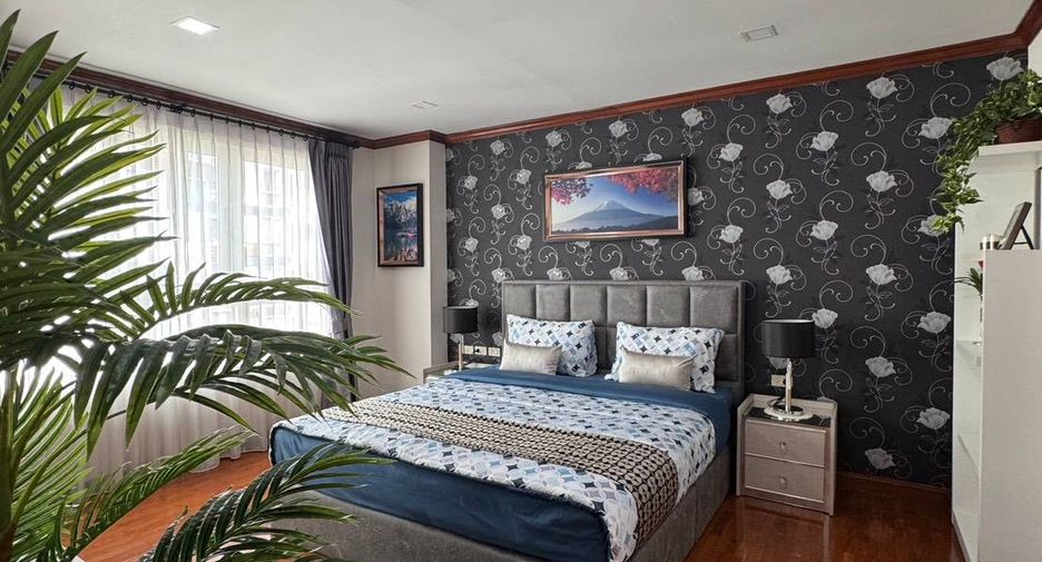 For sale 1 bed condo in Watthana, Bangkok