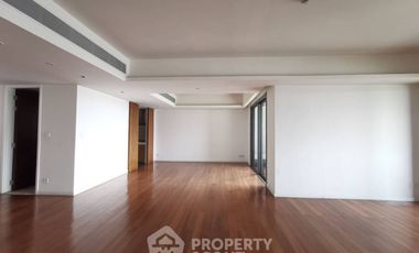 À vendre 3 chambres condo à Yan Nawa, Bangkok