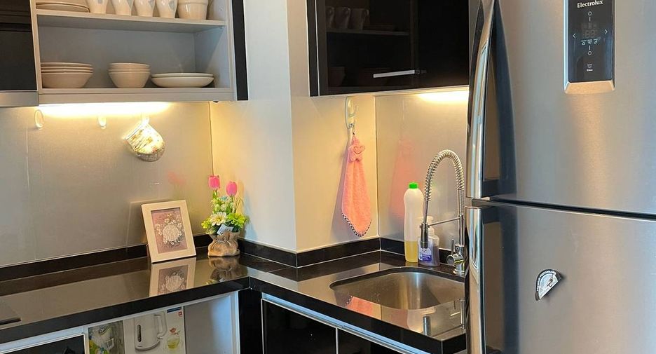 For rent 1 bed condo in Khlong Toei, Bangkok