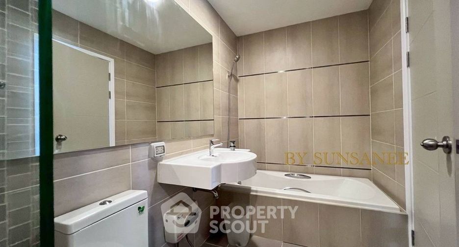 For sale 2 bedrooms condo in Sathon, Bangkok