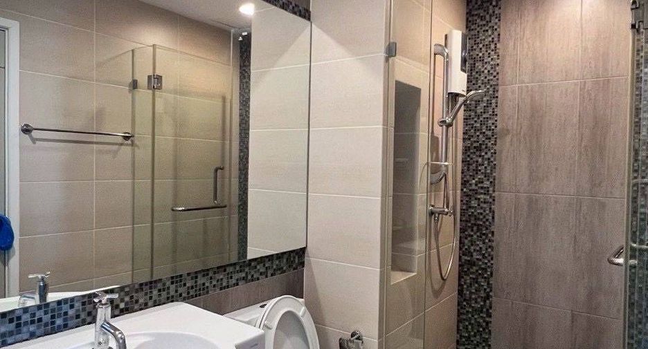 For sale 2 bedrooms condo in Sathon, Bangkok