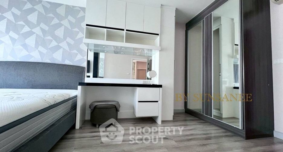 For sale 2 bedrooms condo in Sathon, Bangkok