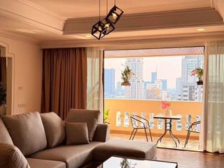 À louer 4 chambres appartement à Watthana, Bangkok