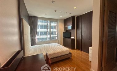 Condo en alquiler de 3 habitaciones en Bang Rak, Bangkok