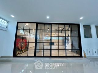 Haus zur Miete und zum Kauf mit 4 Zimmer in Bang Lamung, Chonburi