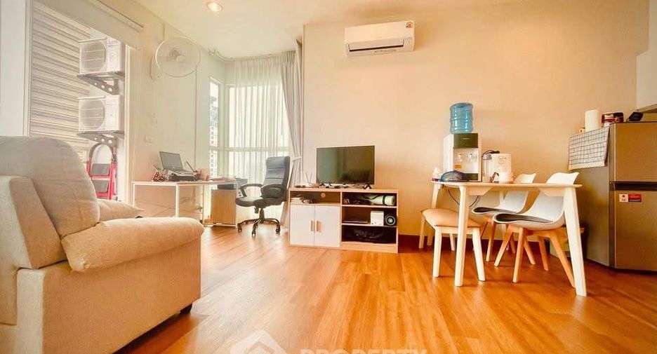 À vendre 1 chambre condo à Khlong San, Bangkok