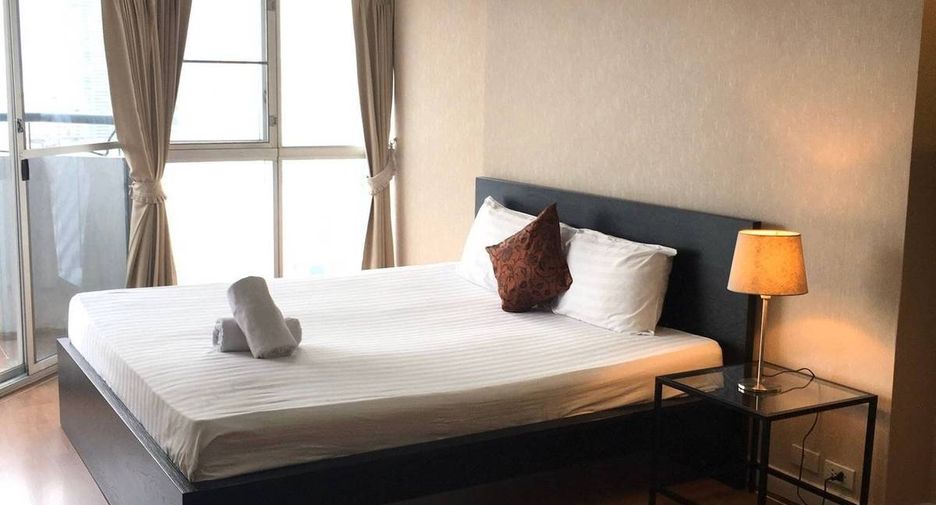 For rent 3 ベッドルーム condo in Khlong Toei, Bangkok