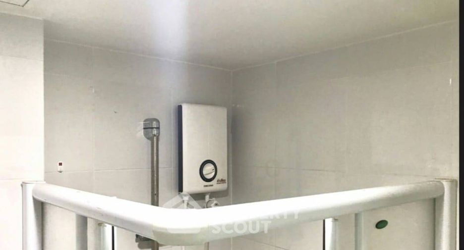 For sale 1 bed condo in Mueang Samut Prakan, Samut Prakan