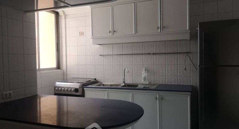 For rent 3 bedrooms condo in Watthana, Bangkok