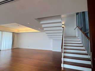 For sale 3 bedrooms condo in Yan Nawa, Bangkok