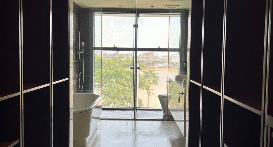 For sale 3 bedrooms condo in Yan Nawa, Bangkok