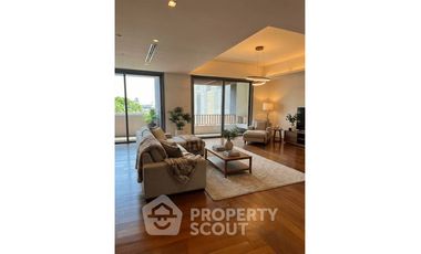 Condo en venta de 3 habitaciones en Yan Nawa, Bangkok