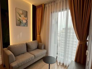 For rent 2 bedrooms condo in Huai Khwang, Bangkok