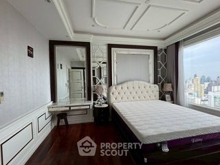 Condo en alquiler y en venta de 5 habitaciones en Watthana, Bangkok
