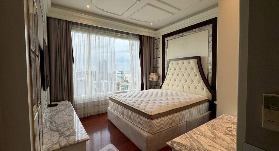 For rent and for sale 5 bedrooms condo in Watthana, Bangkok