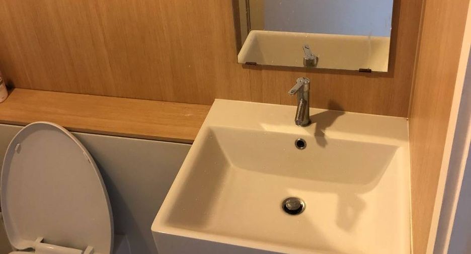 For sale 2 bedrooms condo in Bang Sue, Bangkok