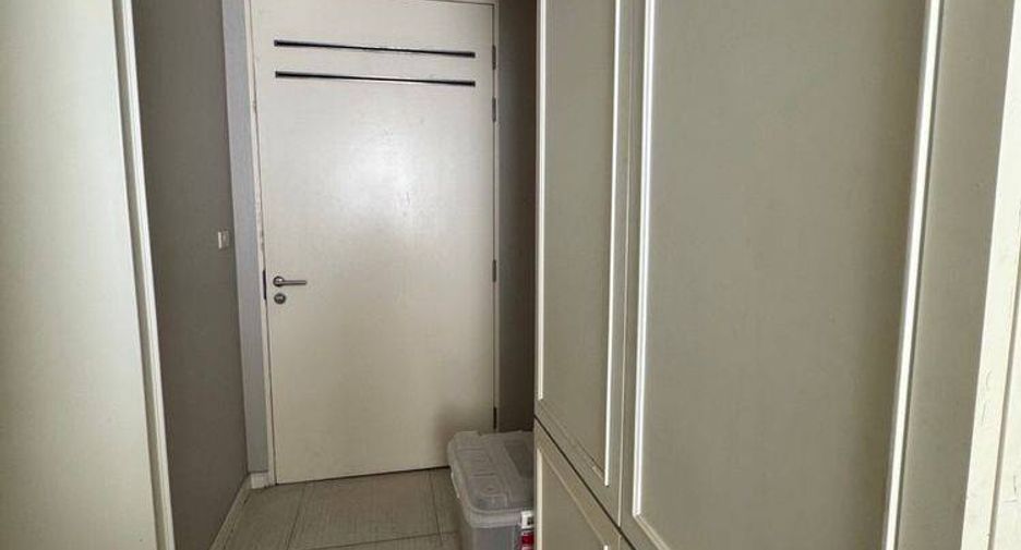 For sale 2 bedrooms condo in Yan Nawa, Bangkok