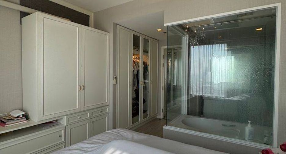 For sale 2 bedrooms condo in Yan Nawa, Bangkok