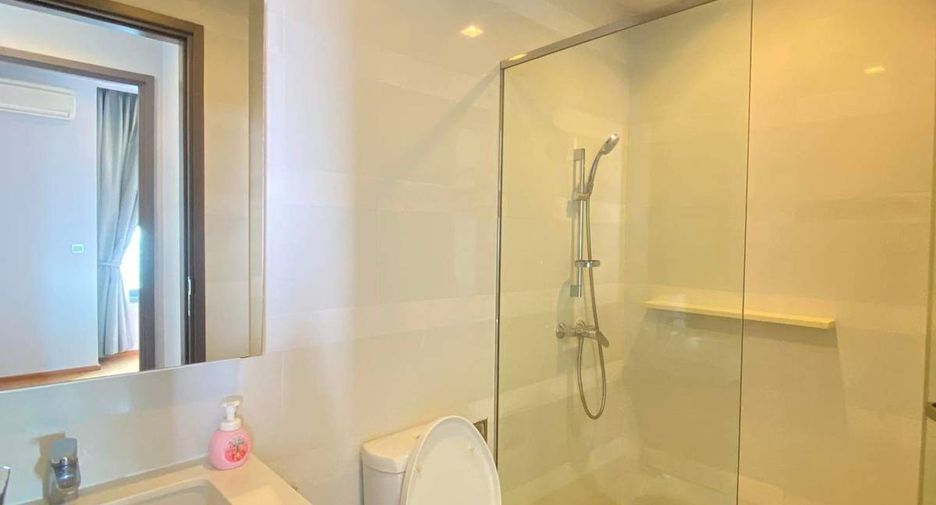 For sale 2 bedrooms condo in Khlong Toei, Bangkok