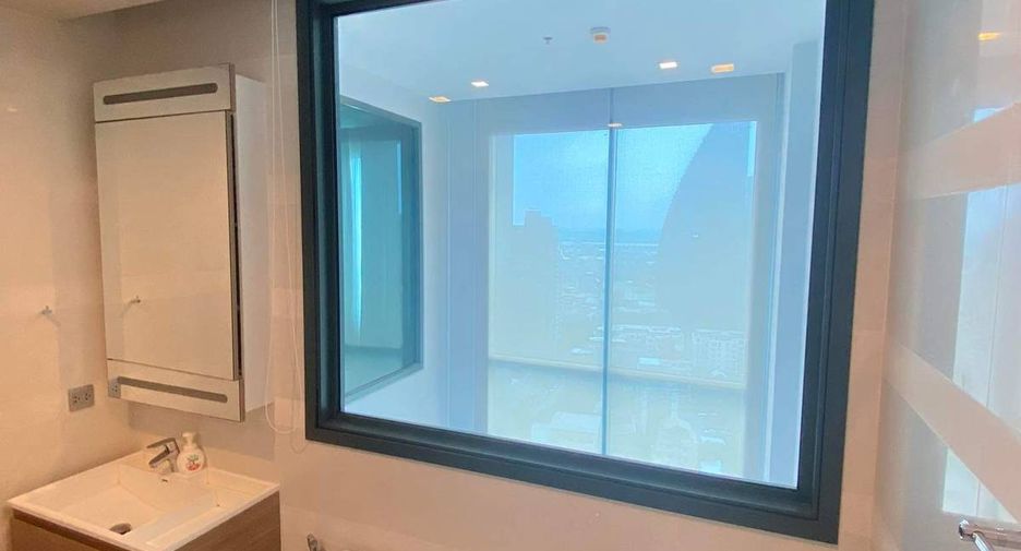 For sale 2 bedrooms condo in Khlong Toei, Bangkok