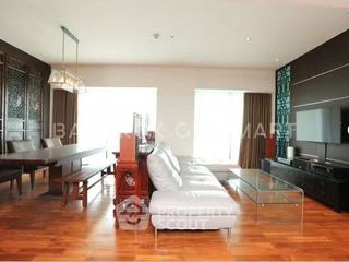 For rent 2 bedrooms condo in Yan Nawa, Bangkok