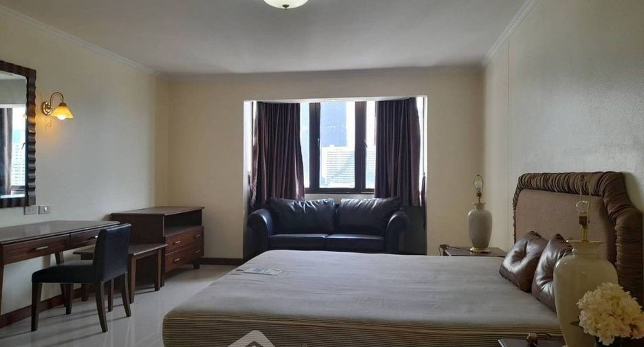 For sale 1 bed condo in Khlong Toei, Bangkok