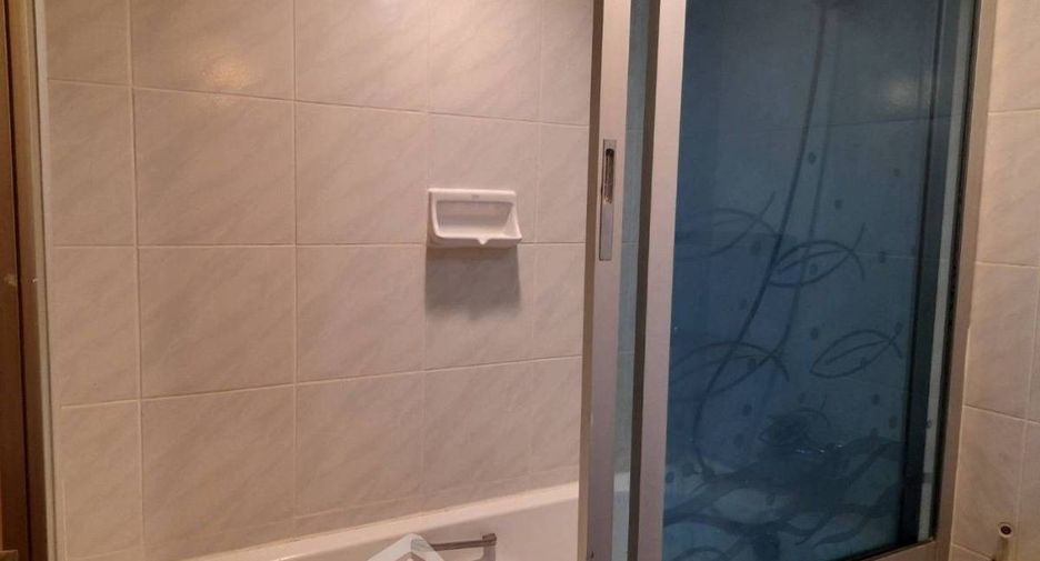 For sale 1 bed condo in Khlong Toei, Bangkok