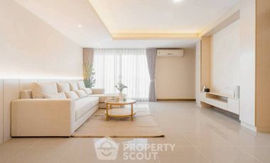 For rent 3 bedrooms condo in Bang Kho Laem, Bangkok