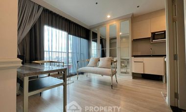 For sale 2 bedrooms condo in Huai Khwang, Bangkok