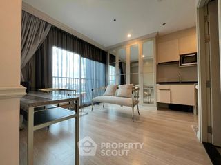 À vendre 2 chambres condo à Huai Khwang, Bangkok