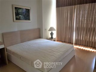 For sale 2 bedrooms condo in Huai Khwang, Bangkok