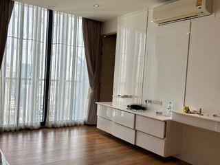 For sale 2 bedrooms condo in Khlong Toei, Bangkok
