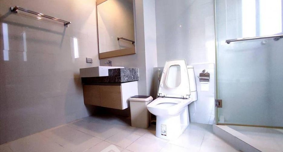 For sale 2 bedrooms condo in Khan Na Yao, Bangkok